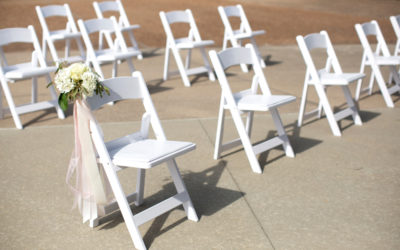 How to Encourage Social Distancing at Your Wedding